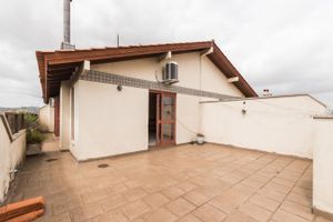 Image 10 - 212163