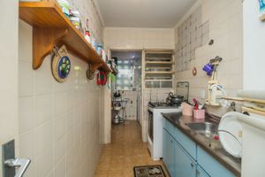 Image 19 - 212177