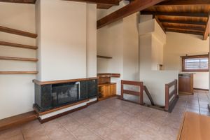Image 15 - 212319