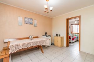 Image 31 - 212323