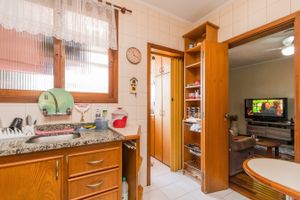 Image 36 - 212323