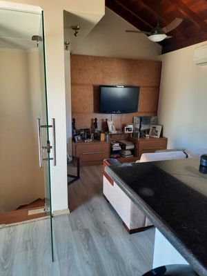 Image 32 - 212330