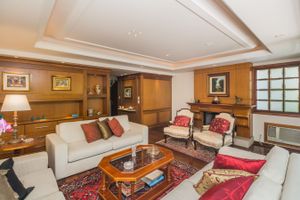 Image 15 - 212333