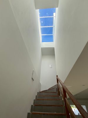 Image 21 - 212346