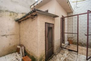 Image 25 - 212512