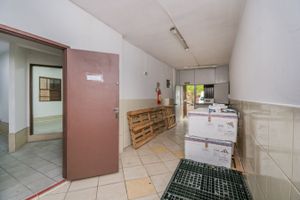 Image 27 - 212512