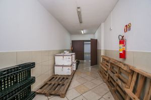 Image 28 - 212512