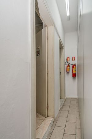 Image 36 - 212512