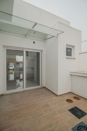 Image 30 - 212524