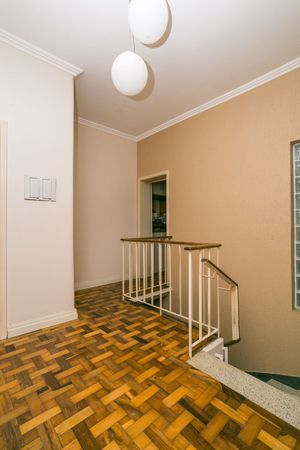 Image 30 - 212530