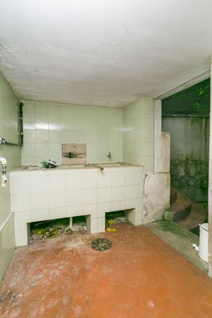 Image 32 - 212530