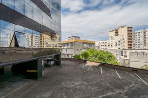 Image 12 - 212533