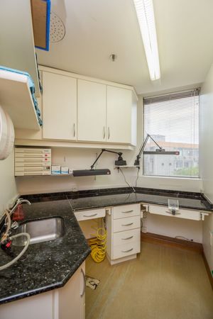 Image 21 - 212533