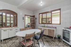 Image 28 - 212605
