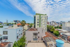 Image 6 - 212684
