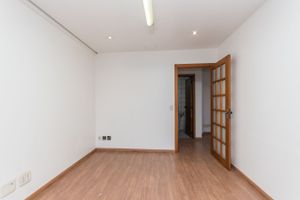 Image 11 - 212766