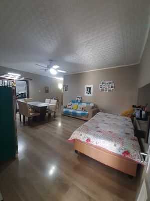 Image 6 - 212769