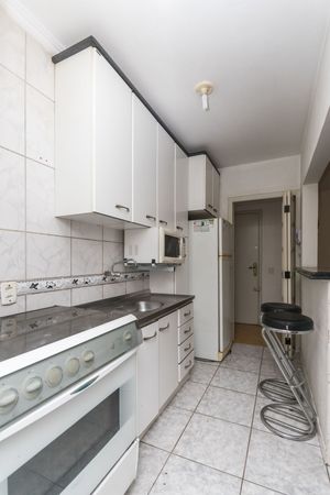 Image 15 - 212807