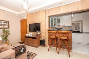 Image 3 - 212810