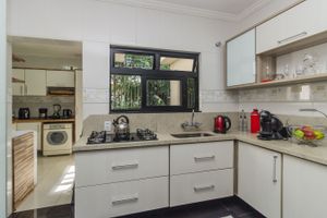 Image 30 - 212846