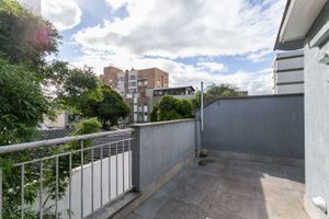 Image 11 - 212867