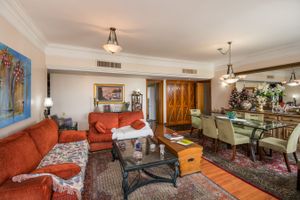 Image 4 - 212919