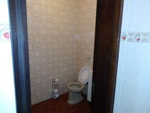 Image 11 - 212921