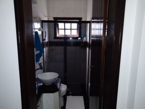 Image 10 - 212921