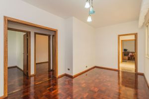 Image 3 - 212941