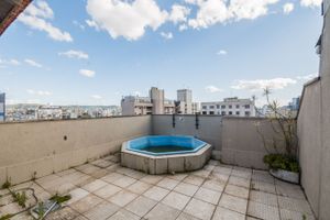 Image 4 - 212999