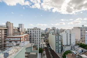 Image 8 - 212999