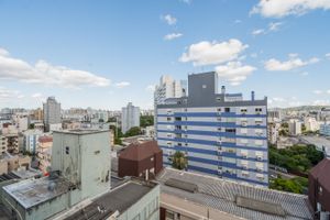 Image 9 - 212999