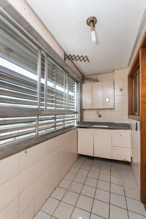 Image 31 - 213046