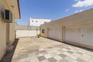 Image 37 - 213144