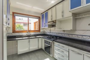 Image 37 - 213160