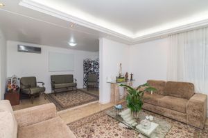 Image 4 - 213300