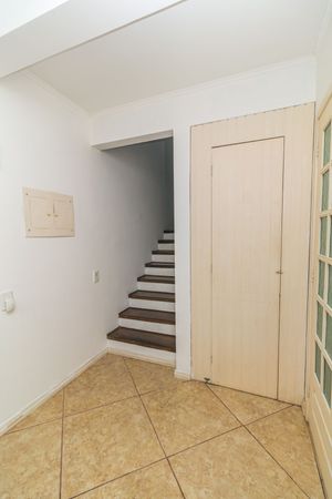 Image 7 - 213300