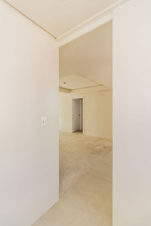 Image 24 - 213365