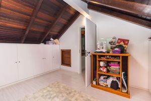 Image 38 - 213425