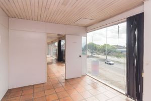 Image 22 - 213445