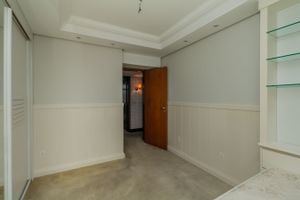 Image 17 - 213449