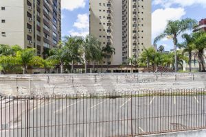 Image 10 - 213560