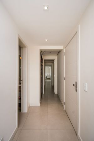 Image 9 - 213580