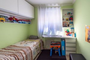Image 15 - 213599