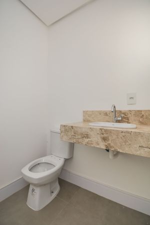 Image 3 - 213636