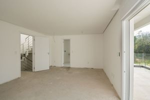 Image 42 - 213636