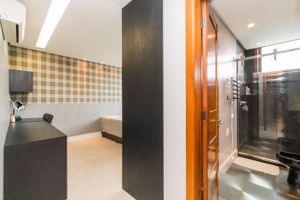 Image 32 - 213731