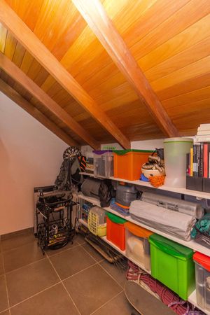Image 35 - 213782