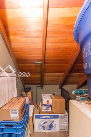 Image 36 - 213782