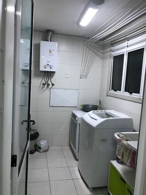 Image 20 - 213815